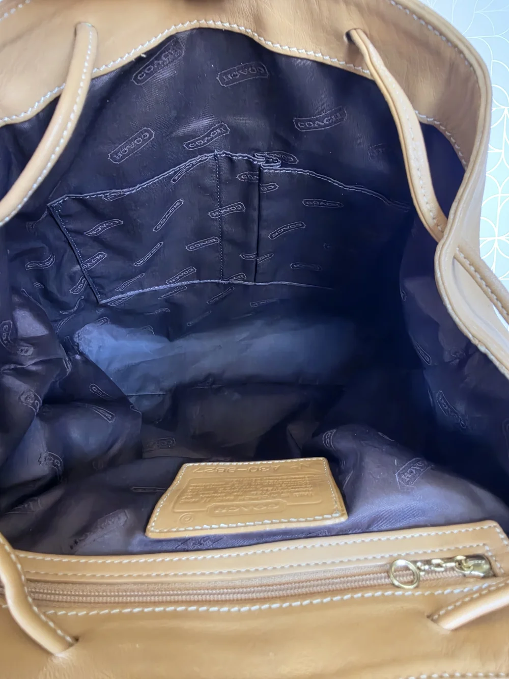 Coach vintage legacy